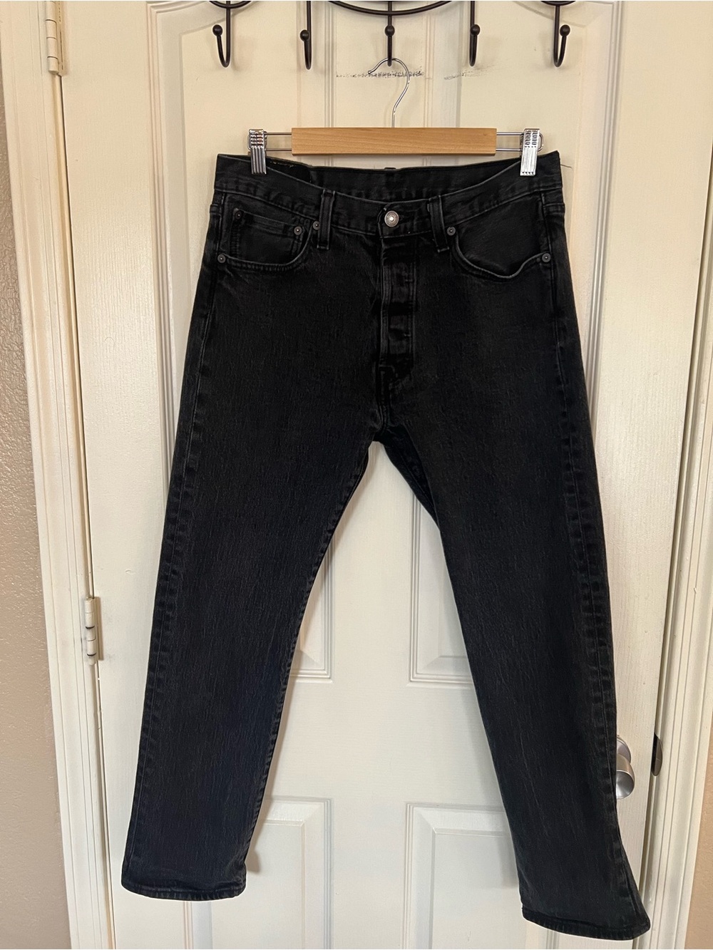 Levi’s 501 Original Black Washed Button Fly Jeans W33 L30